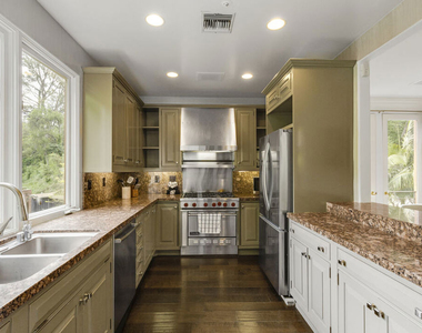 10023 Westwanda Drive - Photo Thumbnail 27