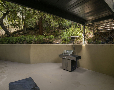 10023 Westwanda Drive - Photo Thumbnail 52
