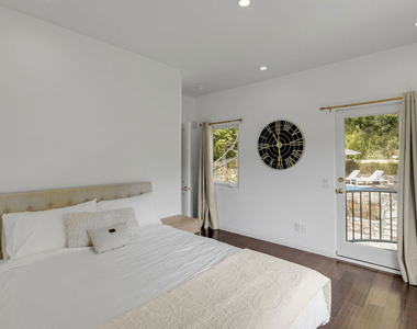 10023 Westwanda Drive - Photo Thumbnail 38