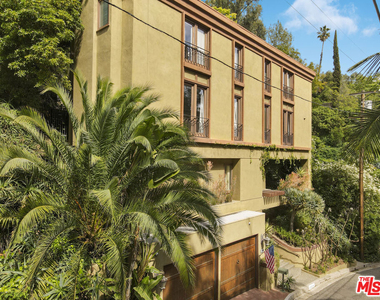 10023 Westwanda Drive - Photo Thumbnail 4