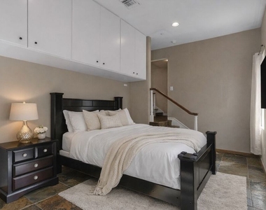10023 Westwanda Drive - Photo Thumbnail 58