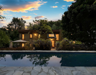 10023 Westwanda Drive - Photo Thumbnail 3