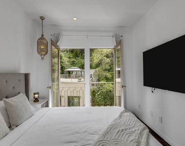 10023 Westwanda Drive - Photo Thumbnail 51