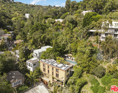 10023 Westwanda Drive - Photo Thumbnail 11