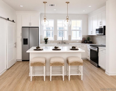 2586 Delphinium - Photo Thumbnail 1