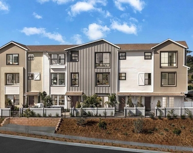 2586 Delphinium - Photo Thumbnail 2