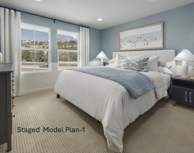 2586 Delphinium - Photo Thumbnail 12