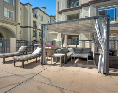 9253 Regents Road - Photo Thumbnail 31