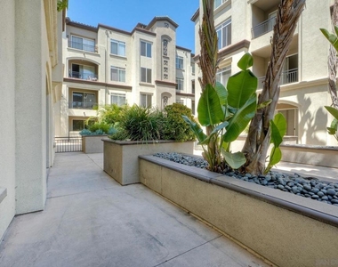 9253 Regents Road - Photo Thumbnail 24