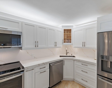 400 Ocean Trail Way - Photo Thumbnail 10