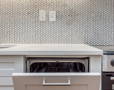 228 Kingsland Avenue - Photo Thumbnail 5
