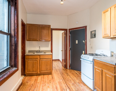 210 Humboldt Street - Photo Thumbnail 12