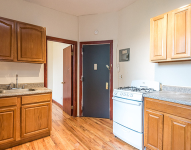 210 Humboldt Street - Photo Thumbnail 14