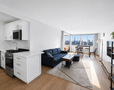 333 East 14th Street - Photo Thumbnail 2