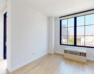 144-74 Northern Boulevard - Photo Thumbnail 7