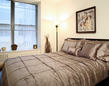 50 West 77th Street - Photo Thumbnail 17