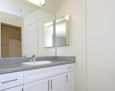 873 Stevens Avenue - Photo Thumbnail 14