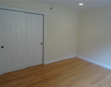 30 Mortimer Terrace - Photo Thumbnail 11