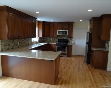 30 Mortimer Terrace - Photo Thumbnail 6