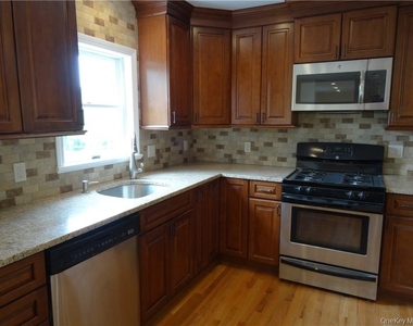 30 Mortimer Terrace - Photo Thumbnail 7