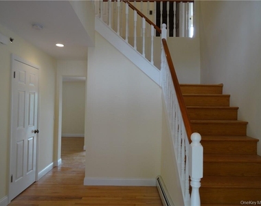 30 Mortimer Terrace - Photo Thumbnail 3