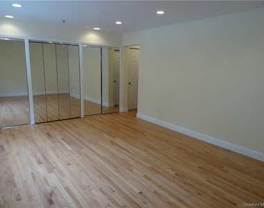 30 Mortimer Terrace - Photo Thumbnail 10