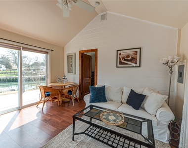 18 Shinnecock Road - Photo Thumbnail 1