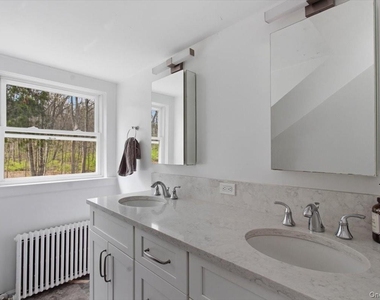 145 Saxon Woods Road - Photo Thumbnail 11