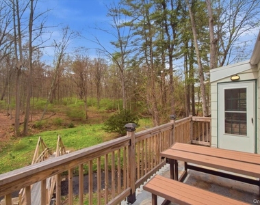 145 Saxon Woods Road - Photo Thumbnail 12
