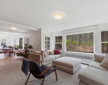 145 Saxon Woods Road - Photo Thumbnail 5