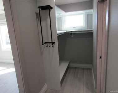 89 Kenneth Place - Photo Thumbnail 9