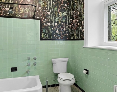 61 Crows Nest Road - Photo Thumbnail 15