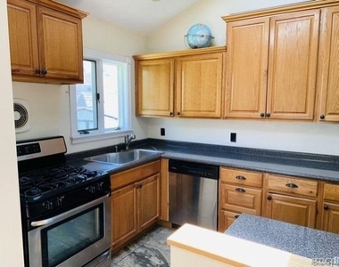 4 Willow Place - Photo Thumbnail 5