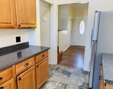 4 Willow Place - Photo Thumbnail 8