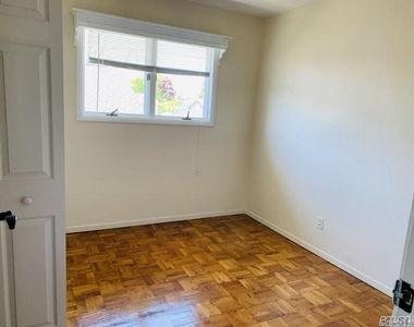 4 Willow Place - Photo Thumbnail 10