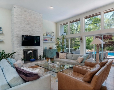 36 Deerfield Way - Photo Thumbnail 5