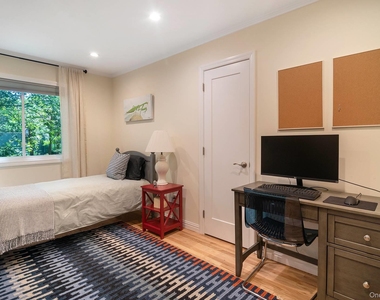 36 Deerfield Way - Photo Thumbnail 15