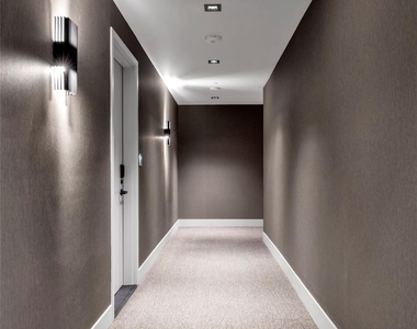 108 Middle Neck Road - Photo Thumbnail 5