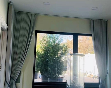 52 Miller Place - Photo Thumbnail 7