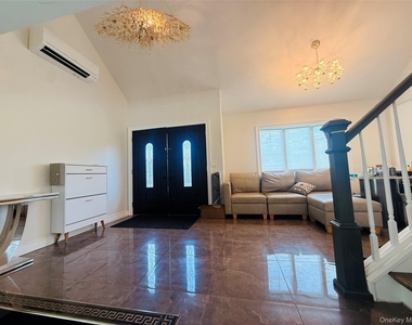 52 Miller Place - Photo Thumbnail 2