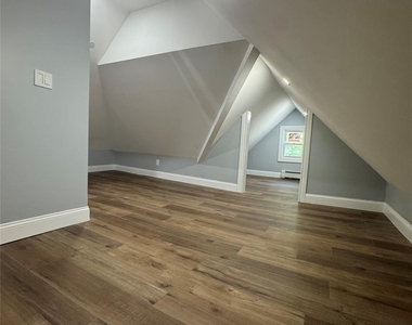 158 Church Street - Photo Thumbnail 5