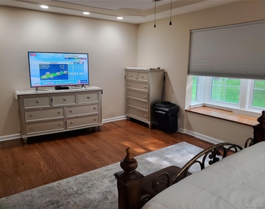 91 Duckpond Drive - Photo Thumbnail 6