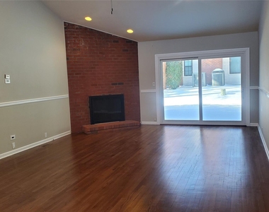 91 Duckpond Drive - Photo Thumbnail 4