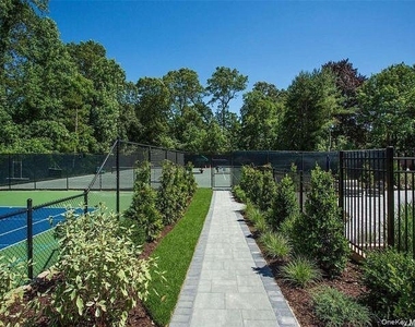 91 Duckpond Drive - Photo Thumbnail 8