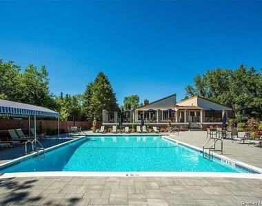 91 Duckpond Drive - Photo Thumbnail 9