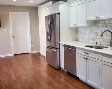 91 Duckpond Drive - Photo Thumbnail 3