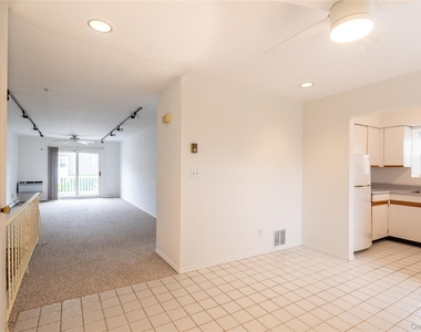 101 Sylvan Avenue - Photo Thumbnail 5