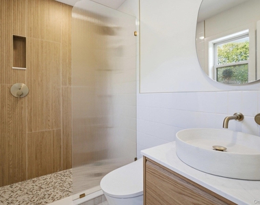 98 Peters Lane - Photo Thumbnail 21