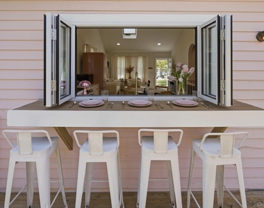 98 Peters Lane - Photo Thumbnail 15