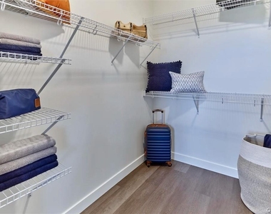 9 Monticello Drive - Photo Thumbnail 7
